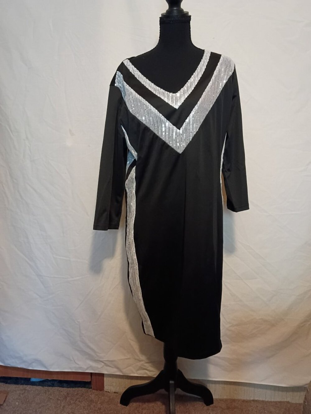 Chicme sophisticated knee-to-midi length dress
